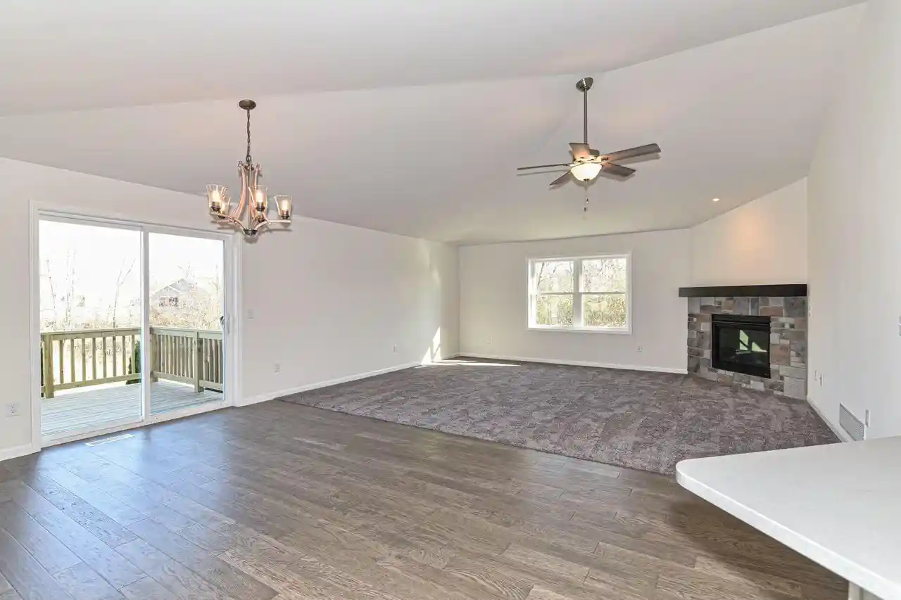 Homes for sale in Waterford, WI | 302 N Trailview Circle Circle, Waterford, WI 53185 | MLS# 1961619