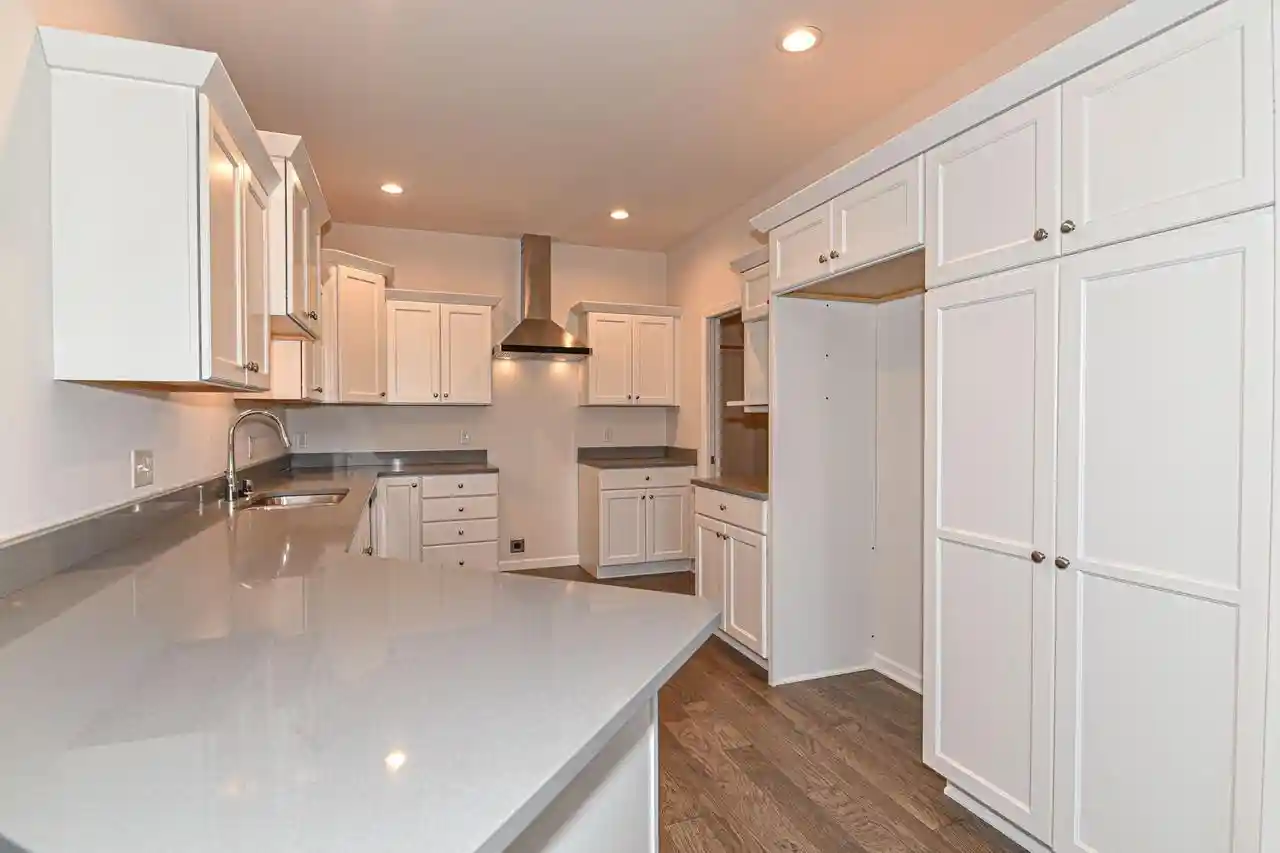 Homes for sale in Waterford, WI | 302 N Trailview Circle Circle, Waterford, WI 53185 | MLS# 1961619