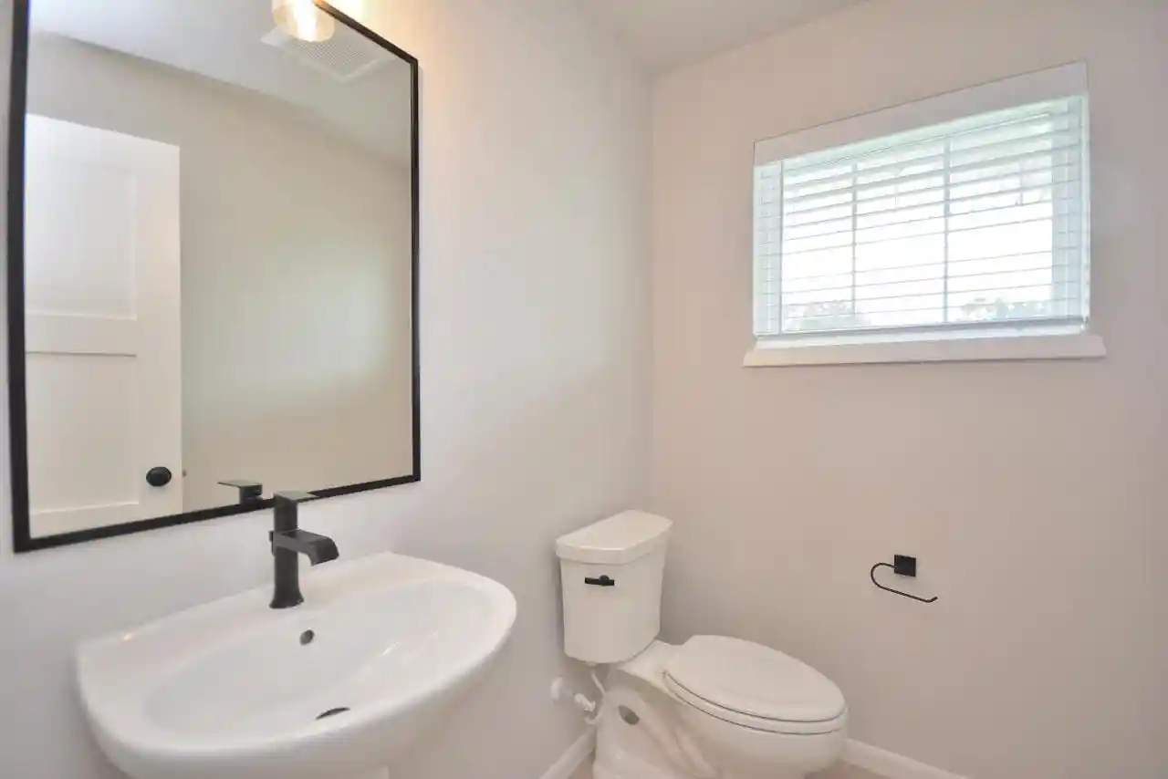 Photo 3 of Single family home for sale at 620 5 Mile Road Road, Caledonia, WI 53402 | MLS# 1961664 | Listing updated on 2026-09-28