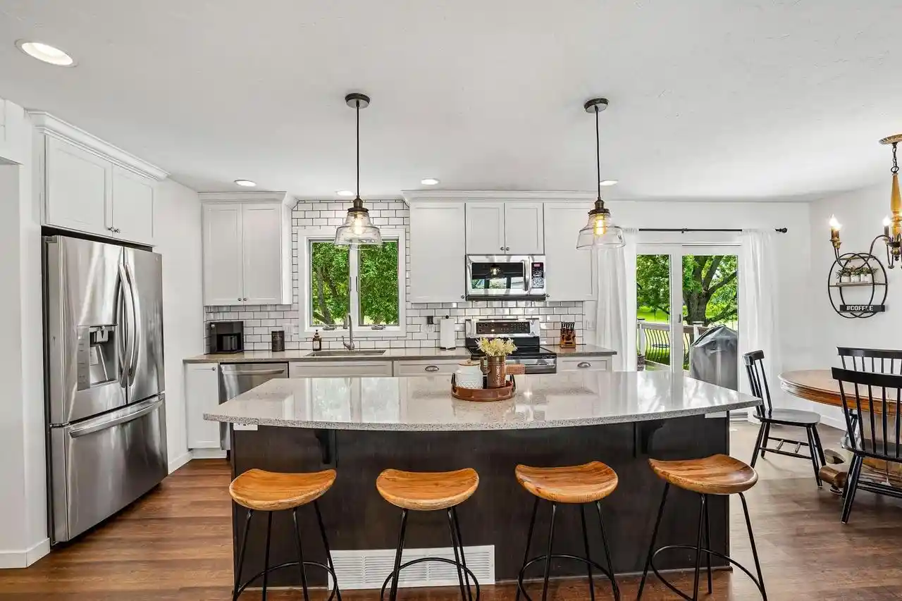 3rd image of 1102 S Holiday Dr Dr, Waunakee, WI 53597 | MLS# 2022842