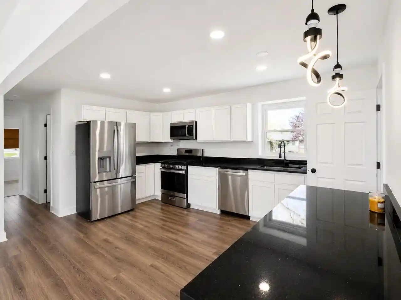 3rd image of 4621 39 Avenue Avenue, Kenosha, WI 53144 | MLS# 1961752