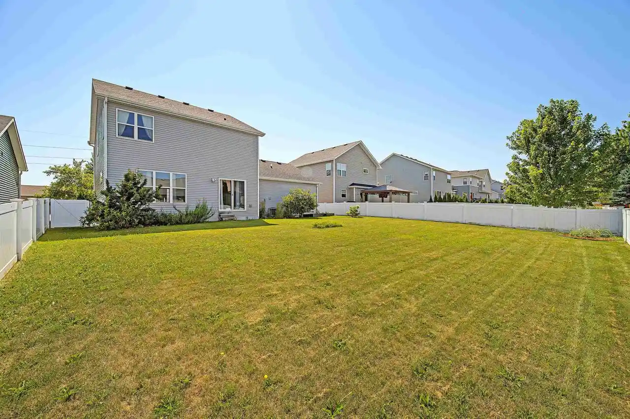 4th image of 4716 Catalina Parkway Parkway, Mcfarland, WI 53558 | MLS# 2022857