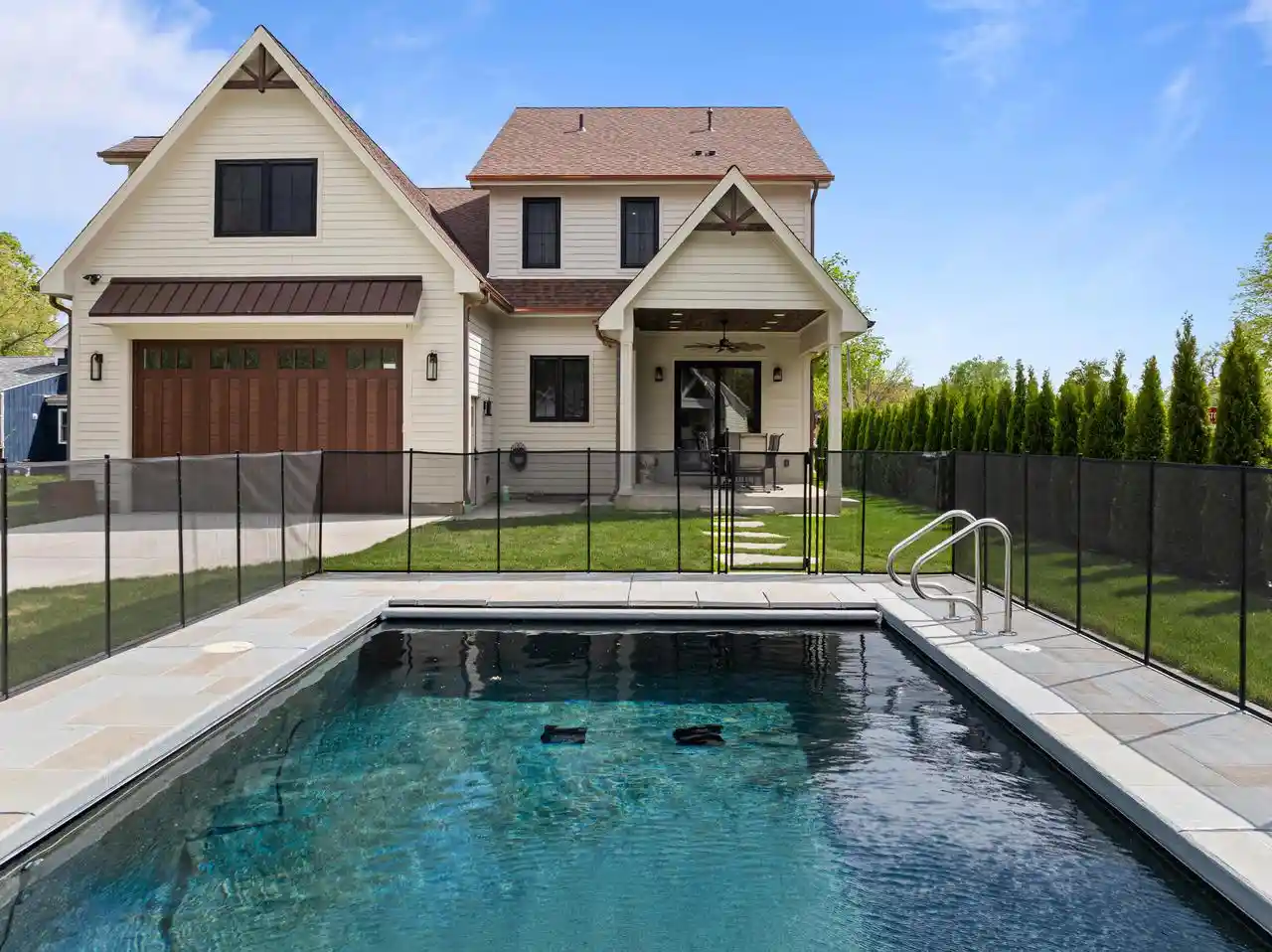 1st image of 833 Wisconsin Street Street, Lake Geneva, WI 53147 | MLS# 1961818