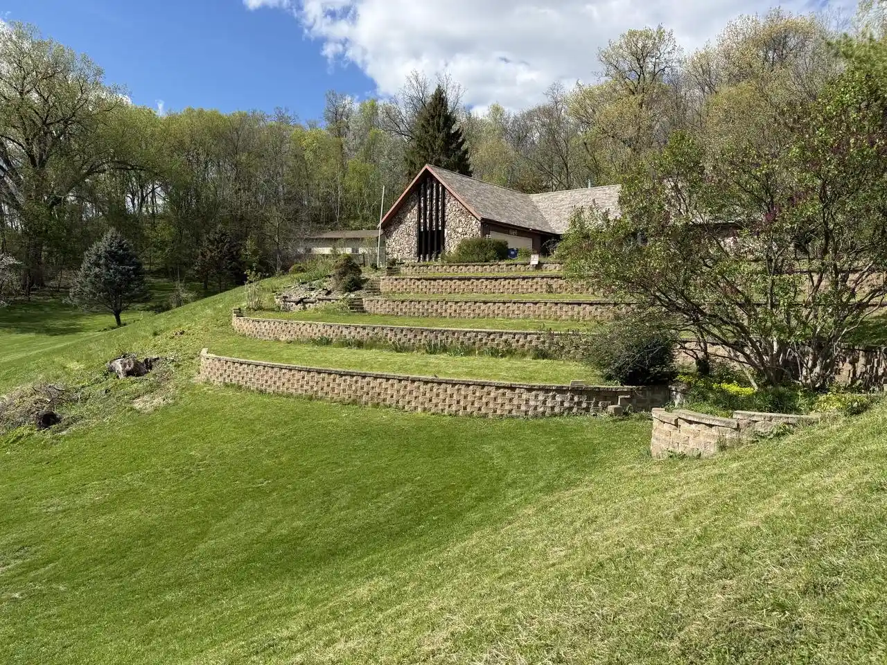 Homes for sale in La Crosse, WI | 4653 N Crestwood Lane Lane, La Crosse, WI 54601 | MLS# 1961831