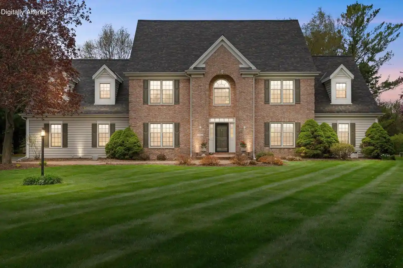1st image of 126 Hickory Dr Dr, Delafield, WI 53018 | MLS# 1961877