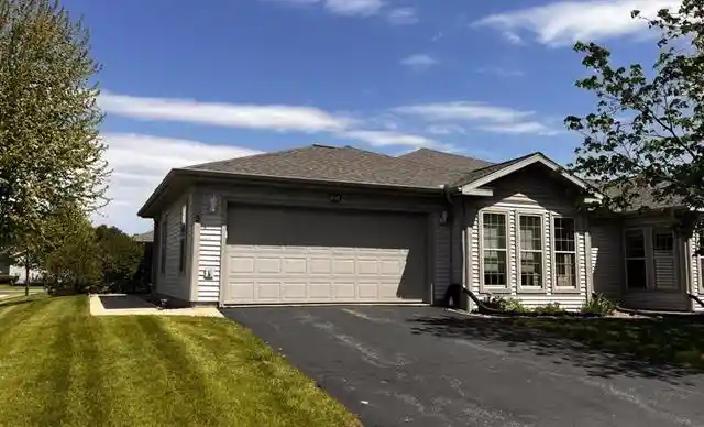 1st image of 404 Henry Dr Dr #3, Portage, WI 53901 | MLS# 2022960