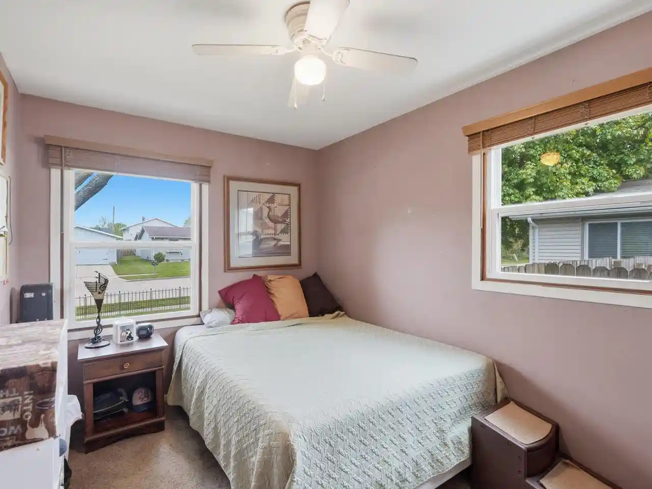 Homes for sale in Kenosha, WI | 5316 66th Pl Pl, Kenosha, WI 53142 | MLS# 1961965