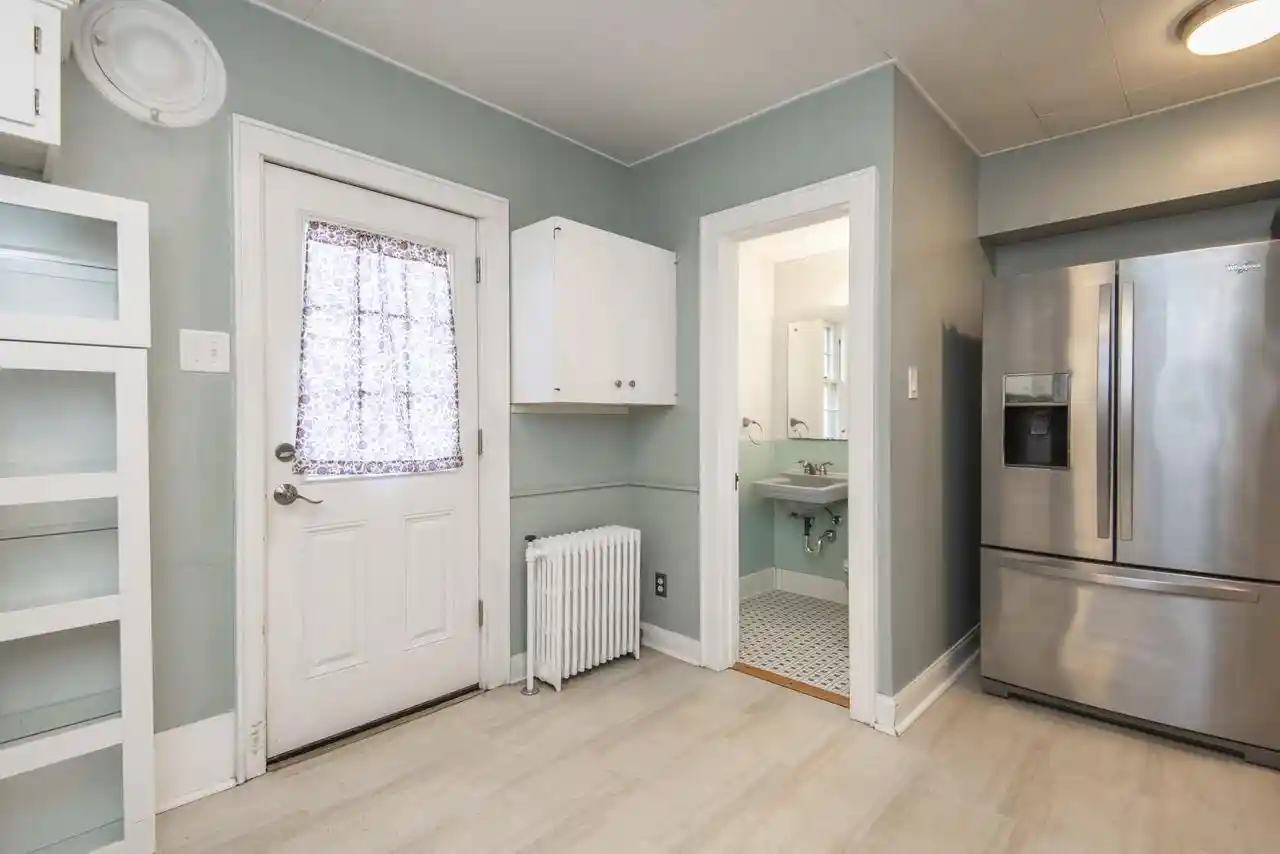 4th image of 4119 N Woodburn St St, Shorewood, WI 53211