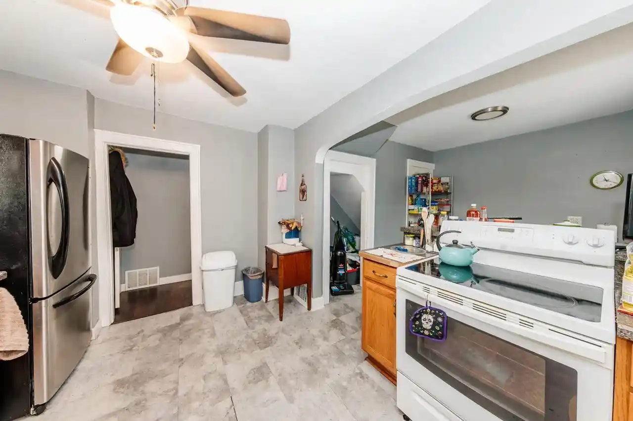 4th image of 2445 S 62nd St St, West Allis, WI 53219