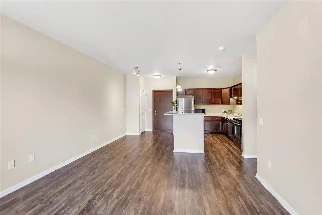 5th image of 5192 Sassafras Dr Dr, Fitchburg, WI 53711
