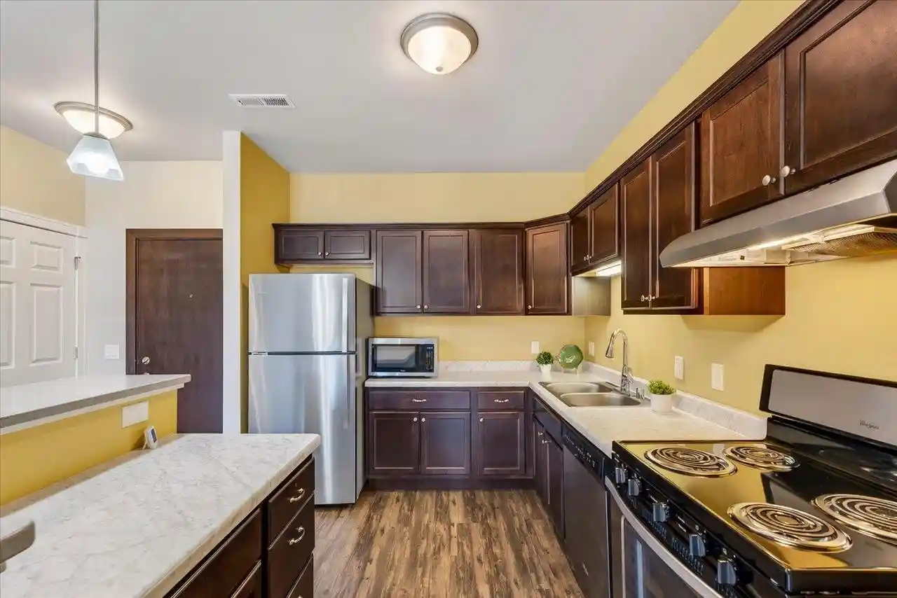 2nd image of 5192 Sassafras Dr Dr, Fitchburg, WI 53711