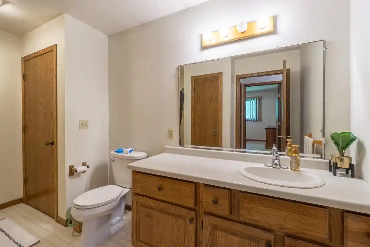 Homes for sale in Wausau, WI | 4410-4412 Hilltop Road Road, Wausau, WI 54403 | MLS# 22601979