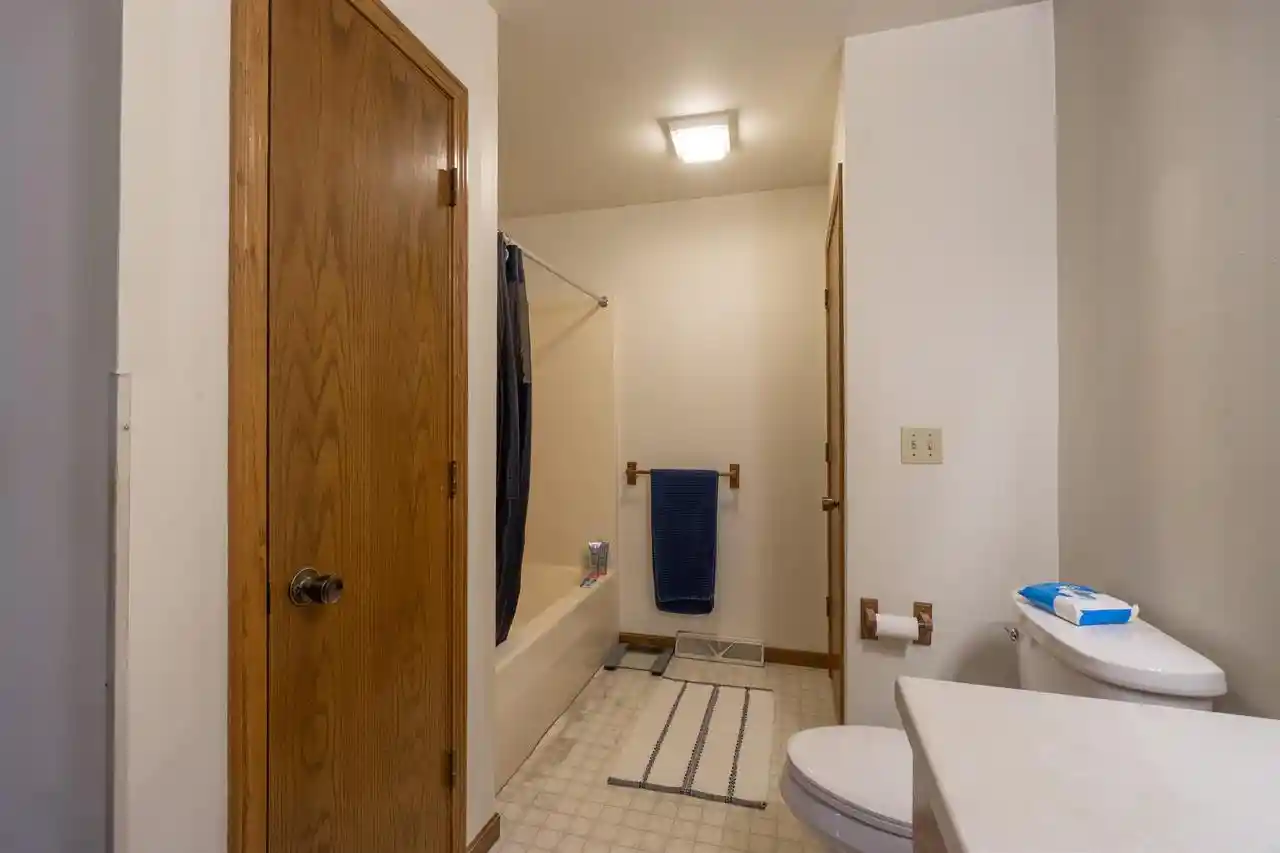 Homes for sale in Wausau, WI | 4410-4412 Hilltop Road Road, Wausau, WI 54403 | MLS# 22601979