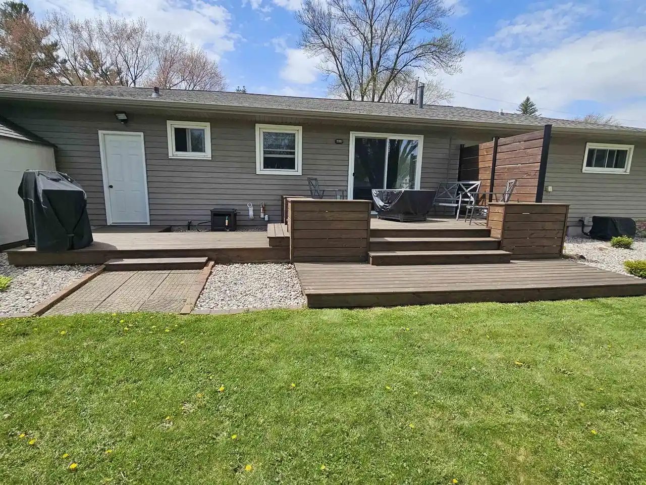 Homes for sale in Marshfield, WI | 1909 S Palmetto Avenue Avenue, Marshfield, WI 54449 | MLS# 22601981
