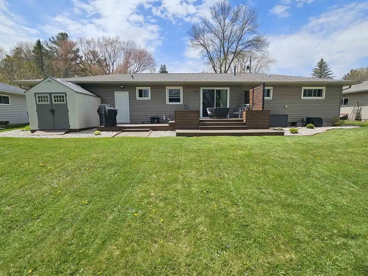 Homes for sale in Marshfield, WI | 1909 S Palmetto Avenue Avenue, Marshfield, WI 54449 | MLS# 22601981