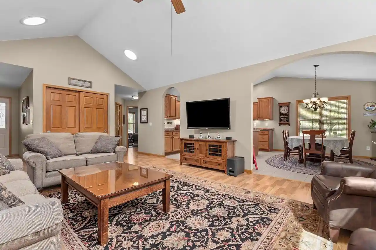 Homes for sale in Greenville, WI | W7245 Sunfield Dr Dr, Greenville, WI 54942 | MLS# 50325252