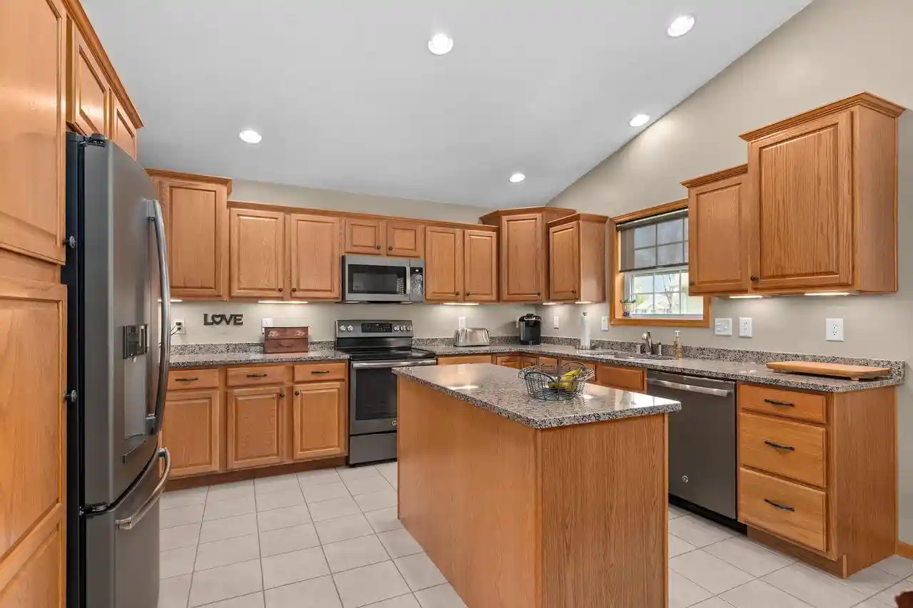 Homes for sale in Greenville, WI | W7245 Sunfield Dr Dr, Greenville, WI 54942 | MLS# 50325252