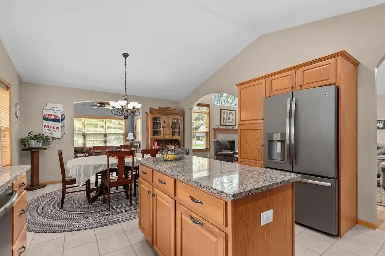 Homes for sale in Greenville, WI | W7245 Sunfield Dr Dr, Greenville, WI 54942 | MLS# 50325252