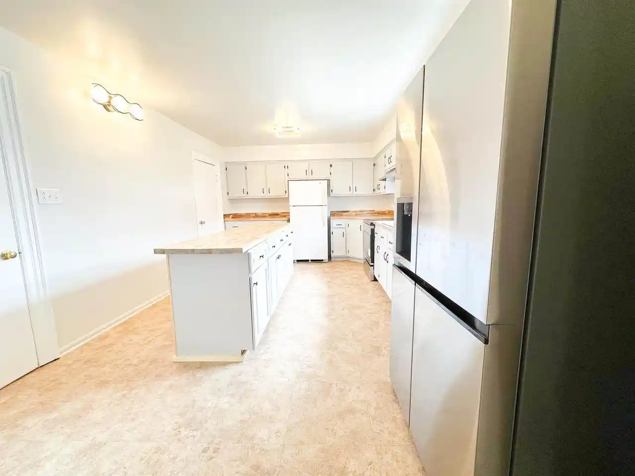 5th image of 910 Wells Street Street, Marinette, WI 54143 | MLS# 2023057