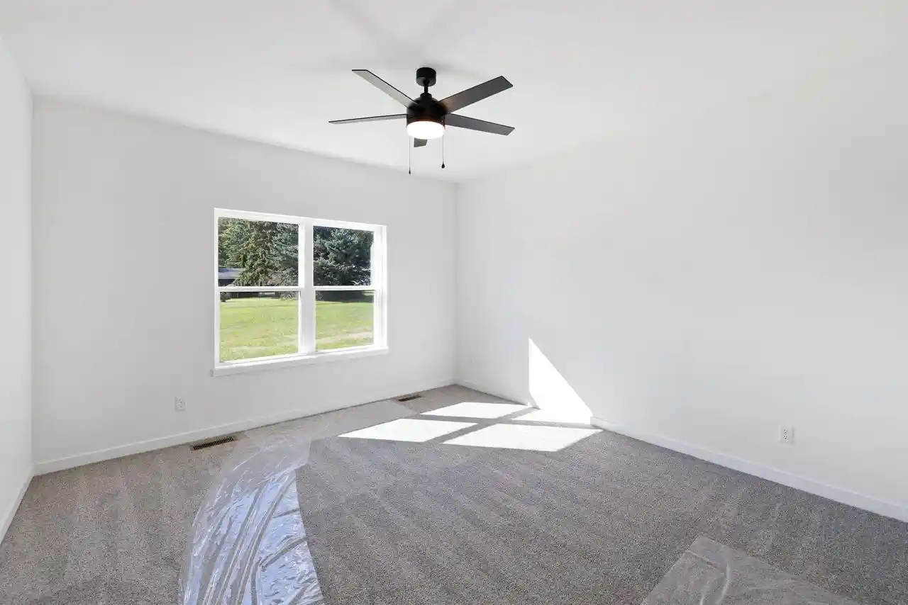 Photo 4 of Single family home for sale at 405 Ridge Court Court, Orfordville, WI 53576 | MLS# 2023058 | Listing updated on 2026-09-29