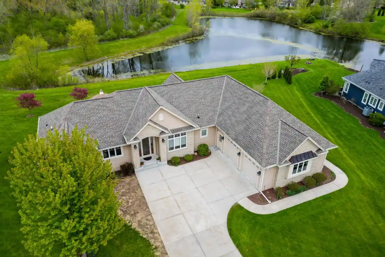 Homes for sale in Franklin, WI | 8622 S Avian Way Way, Franklin, WI 53132 | MLS# 1962095