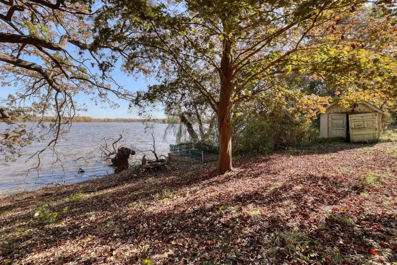 Photo 4 of Single family home for sale at N8002 County Rd A, Watertown, WI 53094 | MLS# 1962099 | Listing updated on 2026-08-26