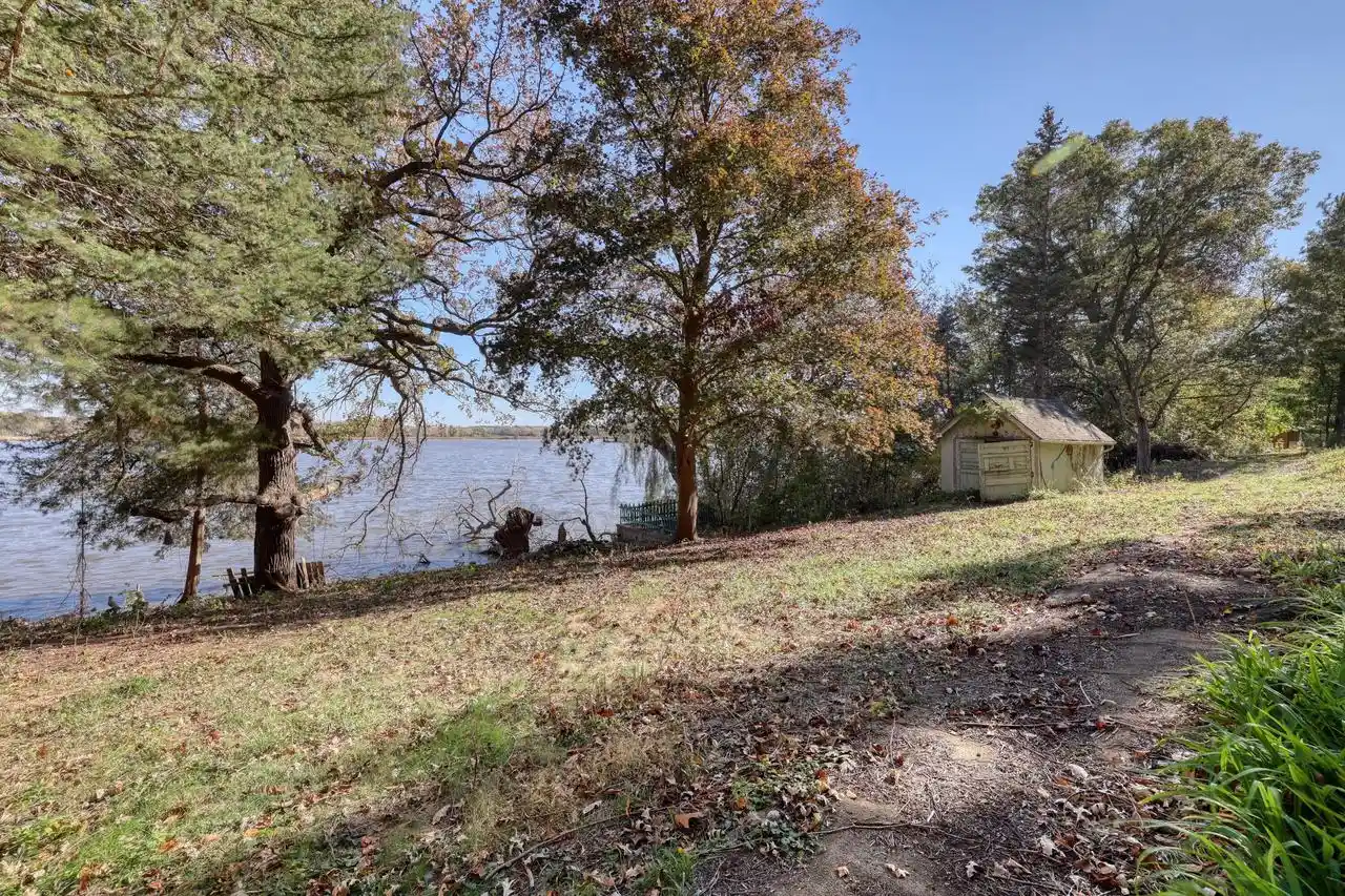 27th image of N8002 County Road A, Watertown, WI 53094 | MLS# 1962099