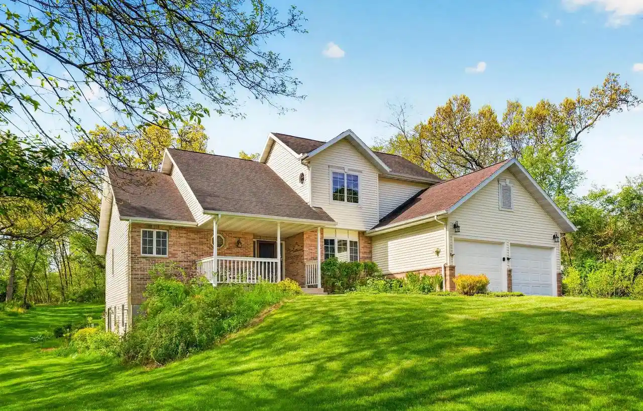 Homes for sale in Pardeeville, WI | W7183 Breneman Road Road, Pardeeville, WI 53954 | MLS# 2023069