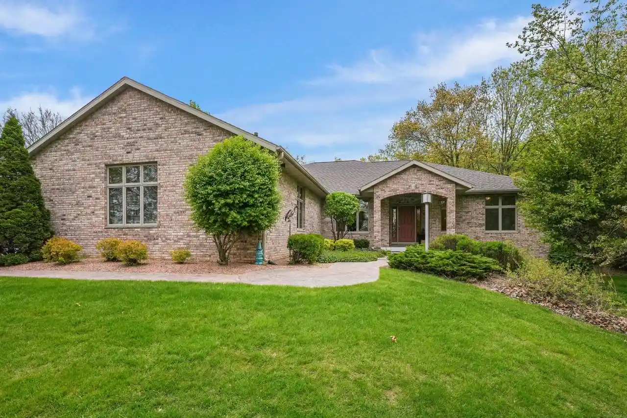 Homes for sale in Evansville, WI | 7622 N Orchard View Dr Dr, Evansville, WI 53536 | MLS# 2023074