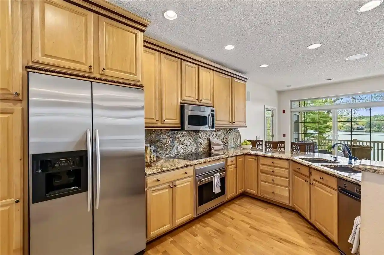 Homes for sale in Wisconsin Dells, WI | 414 E Hiawatha Drive Drive, Wisconsin Dells, WI 53965 | Houzeo