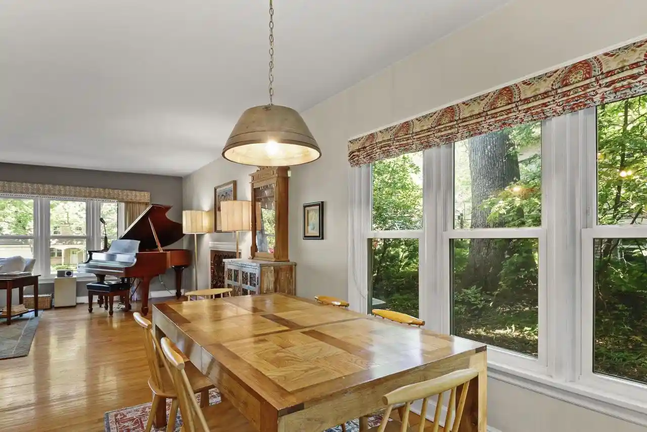 2nd image of 4016 Hiawatha Dr Dr, Madison, WI 53711 | MLS# 2023097