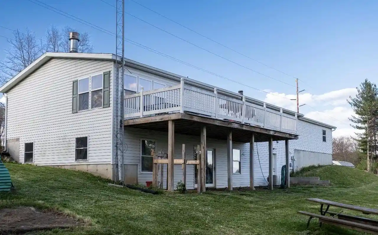 Homes for sale in Pardeeville, WI | W5479 County Road P, Pardeeville, WI 53954 | MLS# 2023127