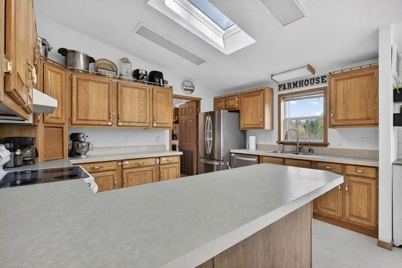 Homes for sale in Pardeeville, WI | W5479 County Road P, Pardeeville, WI 53954 | MLS# 2023127