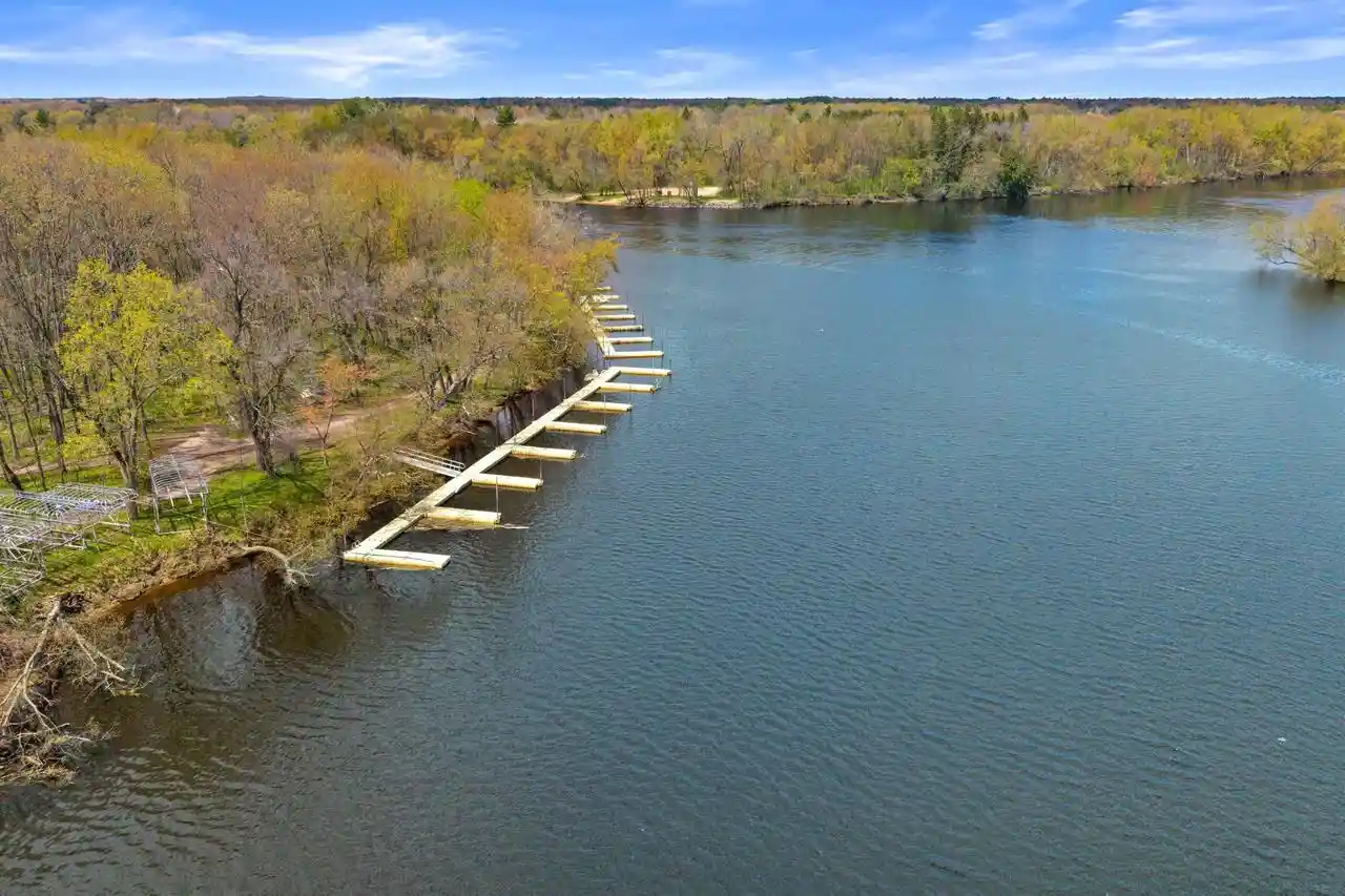 3rd image of 4030 River Dr Dr, Plover, WI 54467 | MLS# 22602005