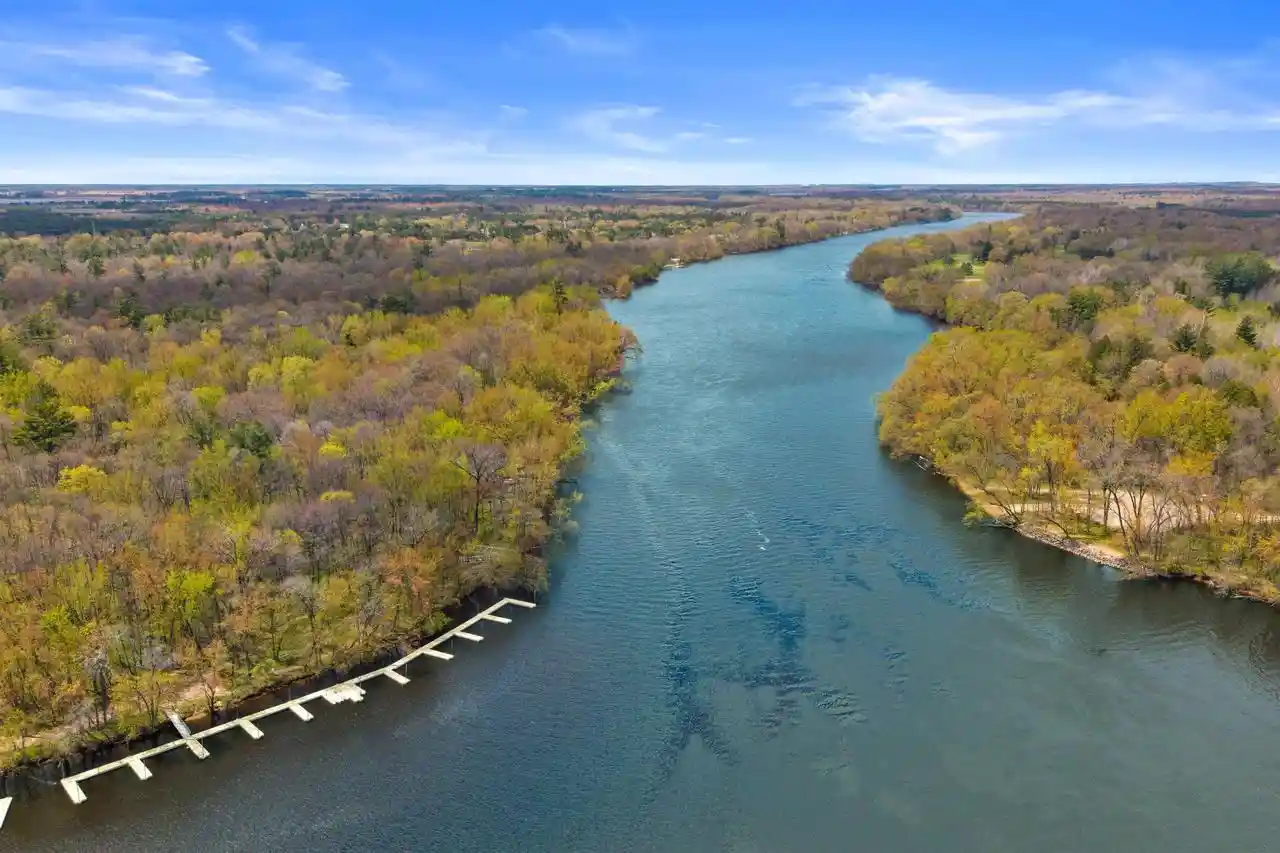 4th image of 4030 River Dr Dr, Plover, WI 54467 | MLS# 22602005
