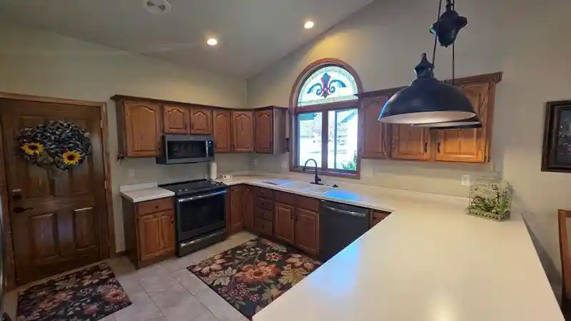 Homes for sale in Howards Grove, WI | 1209 Stonebridge Dr Dr, Howards Grove, WI 53083 | MLS# 1962245