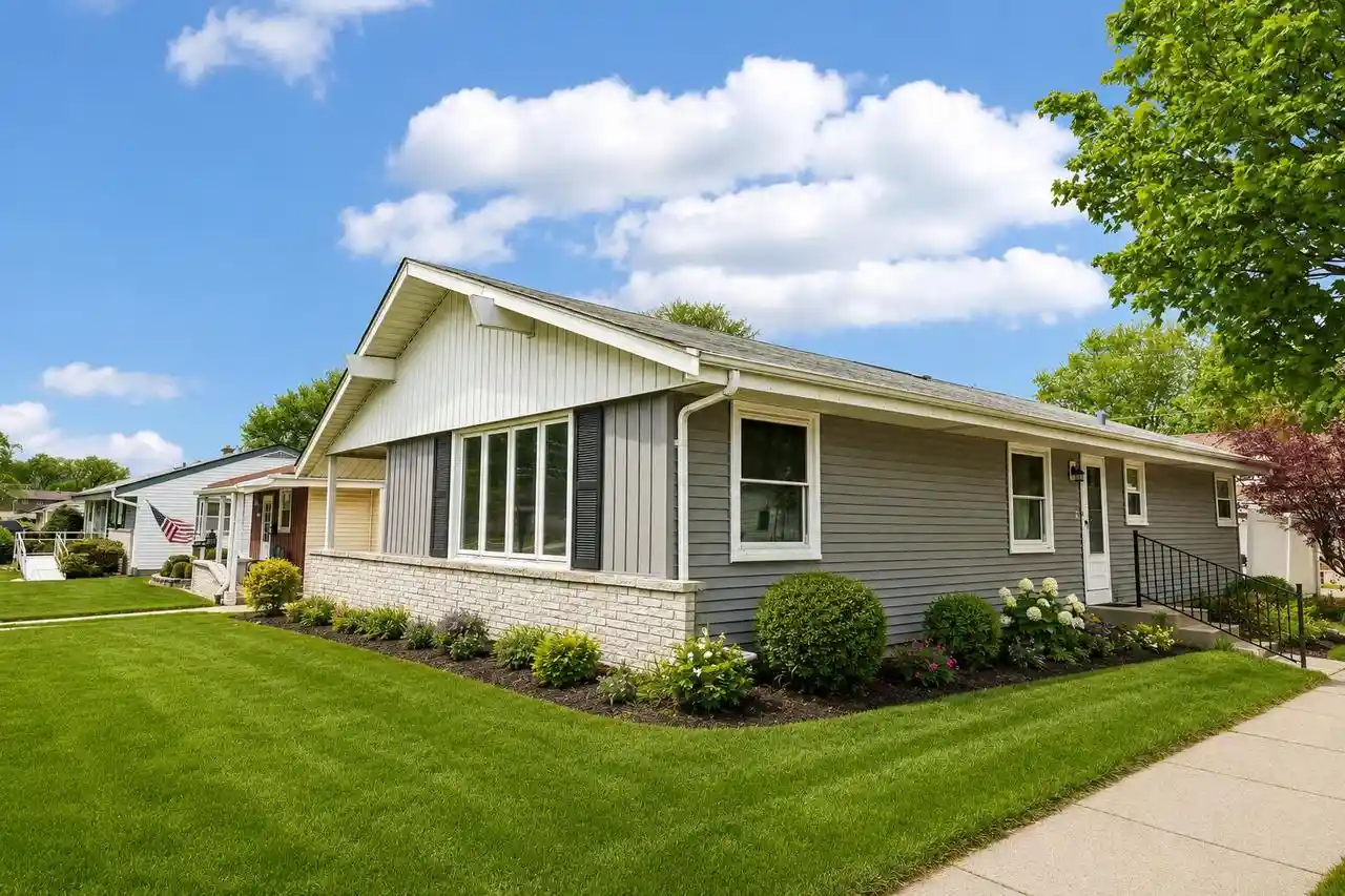 Homes for sale in Milwaukee, WI | 9600 W Morgan Avenue Avenue, Milwaukee, WI 53228 | MLS# 1962252
