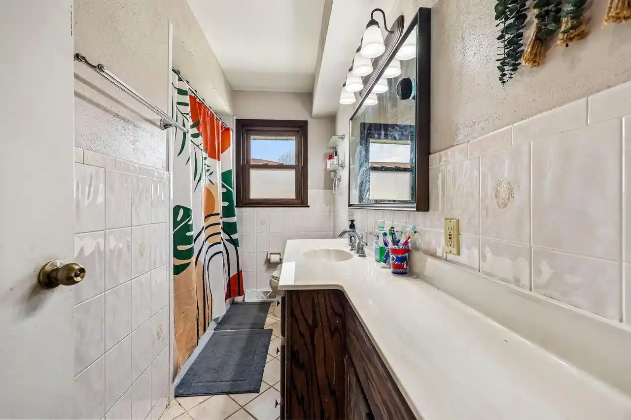 Homes for sale in Milwaukee, WI | 9600 W Morgan Avenue Avenue, Milwaukee, WI 53228 | MLS# 1962252
