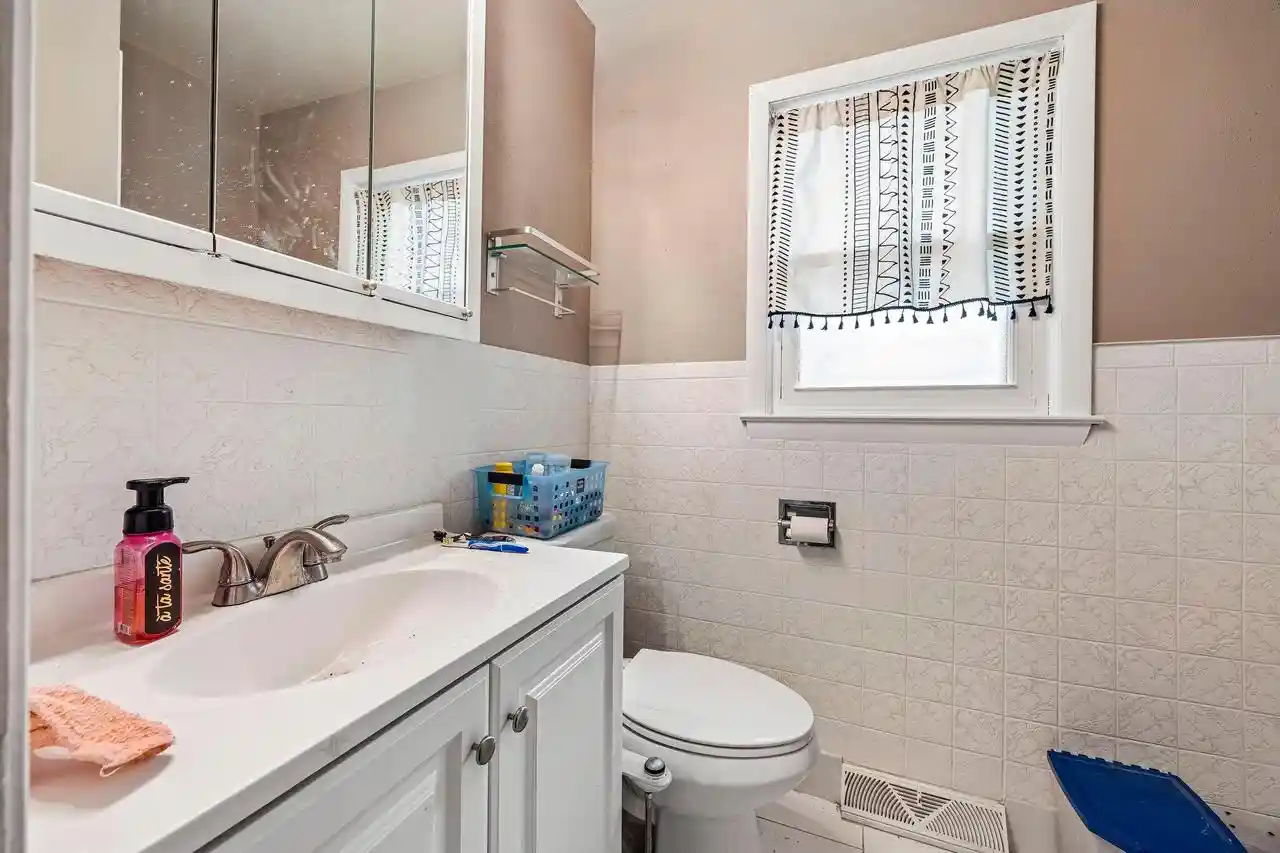 Homes for sale in Milwaukee, WI | 9600 W Morgan Avenue Avenue, Milwaukee, WI 53228 | MLS# 1962252