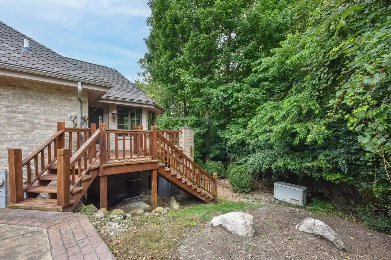 2nd image of W131n7931 Country Club Court Court, Menomonee Falls, WI 53051 | MLS# 1962280