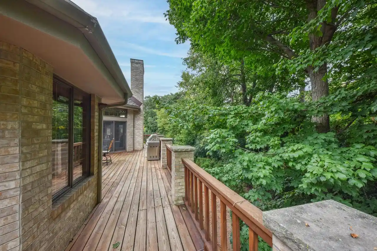 3rd image of W131N7931 Country Club Court Court, Menomonee Falls, WI 53051 | MLS# 1962280