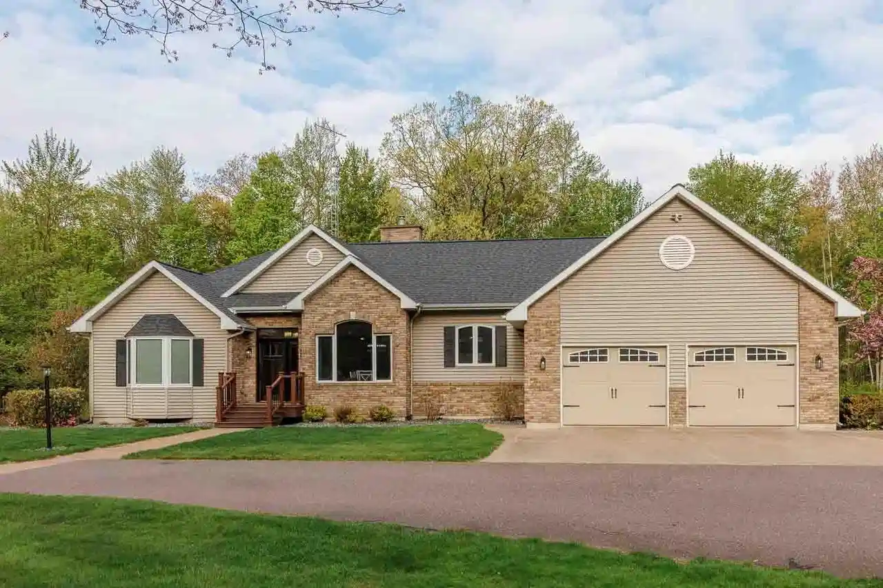 Homes for sale in Medford, WI | N2321 Della Lane Lane, Medford, WI 54451 | MLS# 22602031