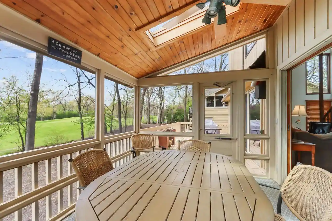 Homes for sale in Fontana, WI | 152 Saint Andrews Trail Trail, Fontana, WI 53125 | MLS# 1962288