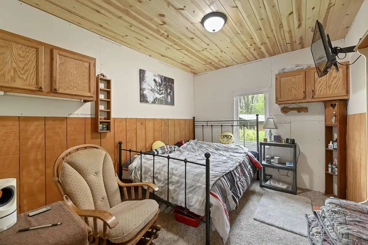 Homes for sale in Crivitz, WI | W13670 Brooks Lane Lane, Crivitz, WI 54114 | MLS# 50325348