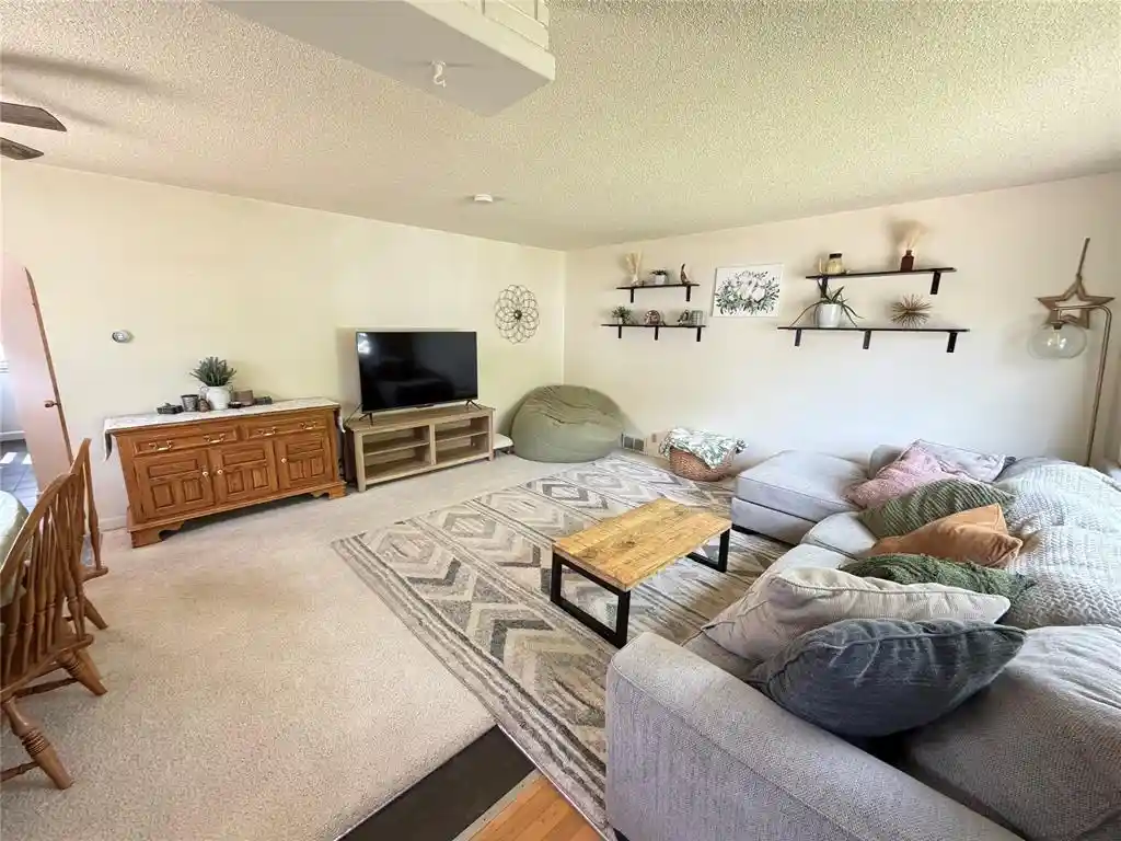 3rd image of 927 Gilbert Street Street, Eau Claire, WI 54703 | MLS# 1601104