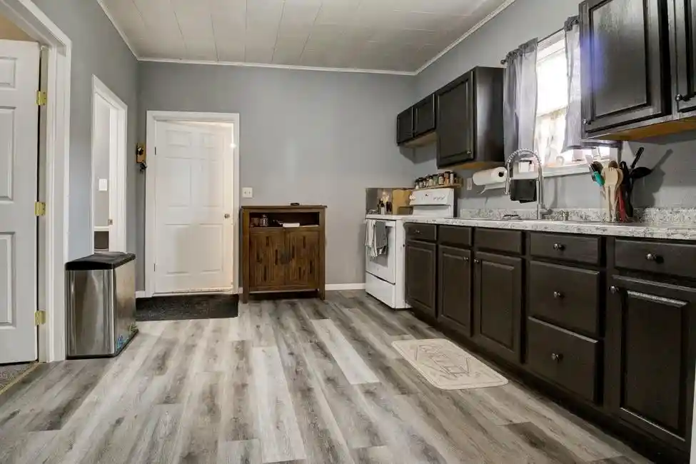 4th image of 400 Elizabeth Avenue Avenue, Marinette, WI 54143 | MLS# 50325388
