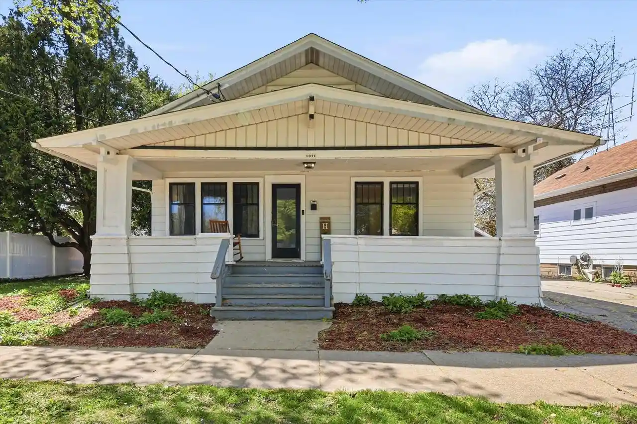 Homes for sale in Appleton, WI | 1011 N Fair Street Street, Appleton, WI 54911 | MLS# 50325392