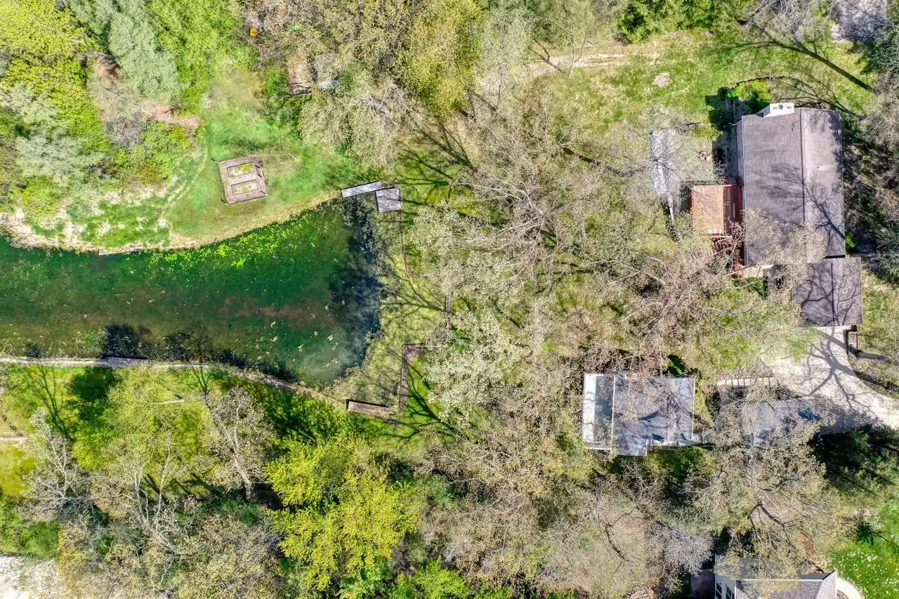 1st image of 3513 Ridge Dr Dr, Hartland, WI 53029 | MLS# 1962316