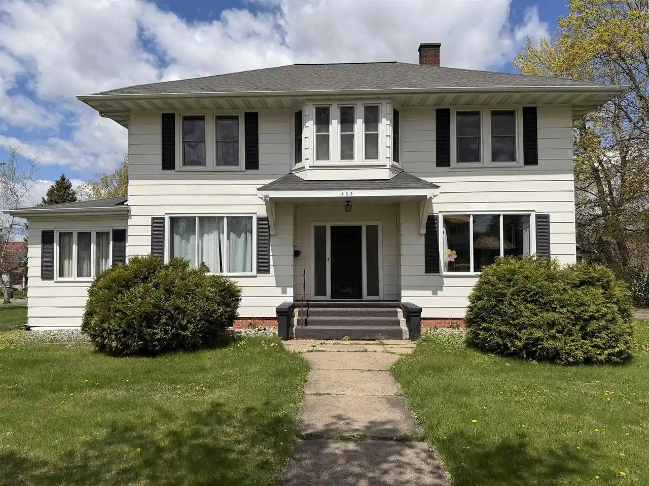 Homes for sale in Medford, WI | 405 E Broadway Avenue Avenue, Medford, WI 54451 | MLS# 22602066
