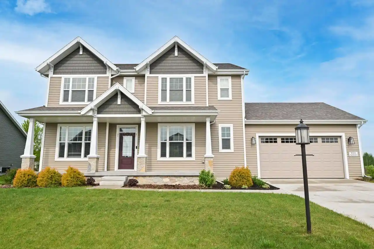 1st image of W201n5523 Magnolia Lane Lane, Menomonee Falls, WI 53051 | MLS# 1962339